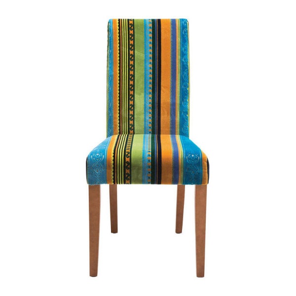 Vrolijk gekleurde stoel