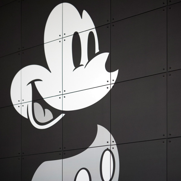 Druppelen Waar Manier IXXI Mickey Mouse black and white | Decoratie Mickey Mouse | LUMZ