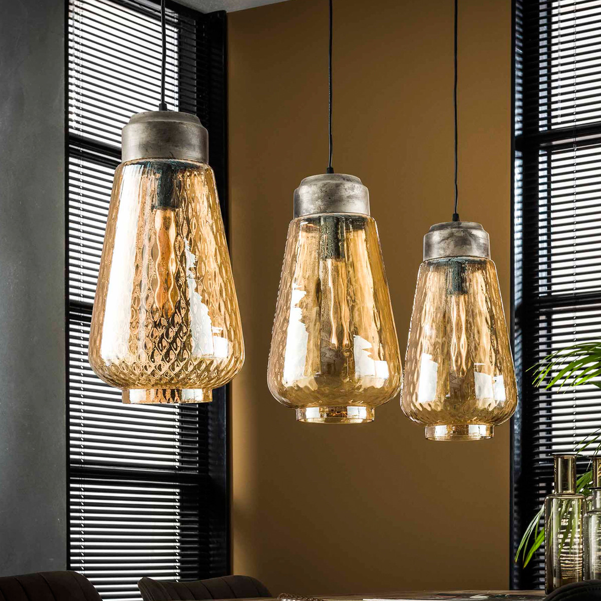 Vlek ontspannen boeket 3-delige hanglamp amberkleurig glas | Santa Amber | LUMZ