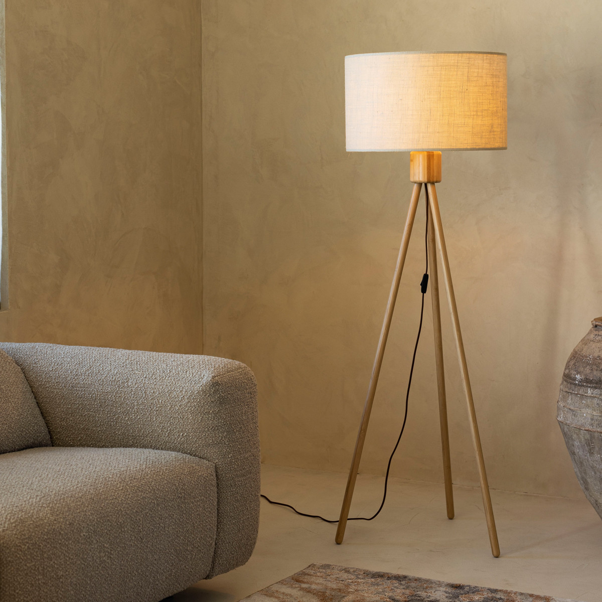 gloeilamp gemakkelijk halfrond Zuiver Fan Bamboo | Houten driepoot vloerlamp | 5100124 | LUMZ